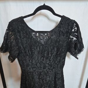 MSLG Women's Elegant Round Neck V-Back Wedding Guest Floral Lace Cocktail Party